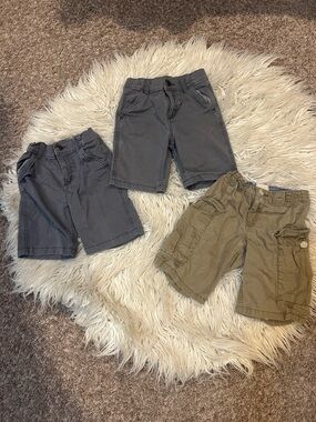 5T/5 boys Boys Gray and Tan Cargo Shorts Set